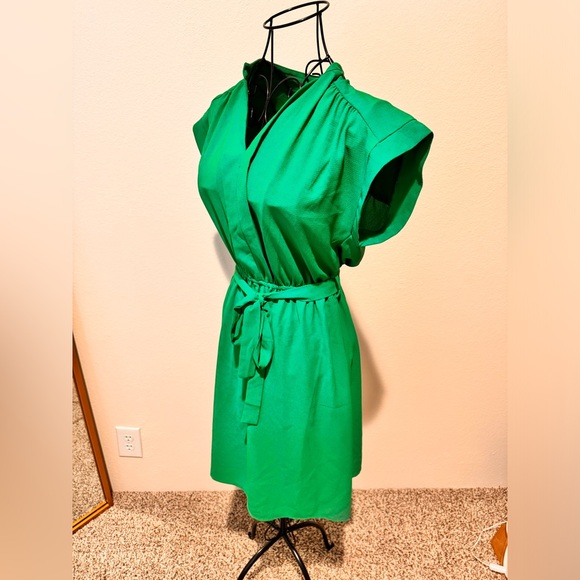 Green Work Dress - Picture 5 of 7